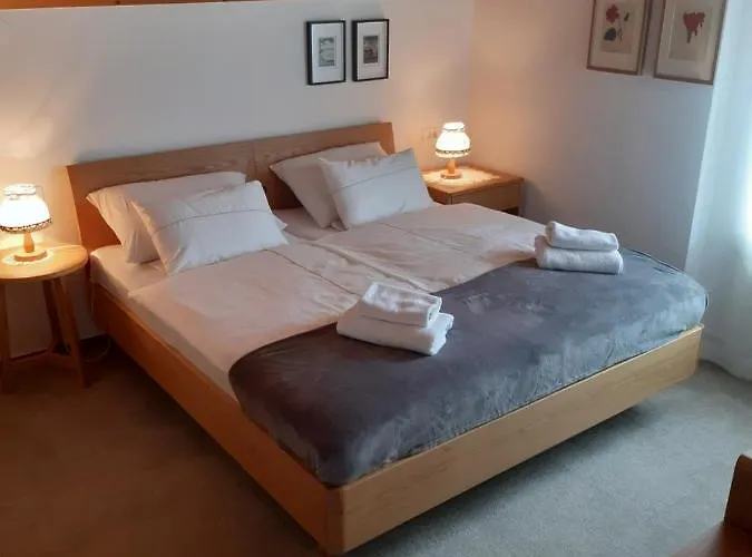 Sobe U Sirrc Bed & Breakfast 3*